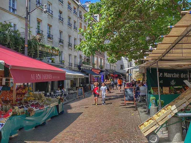 محله لاتین و خیابان رو موفتار